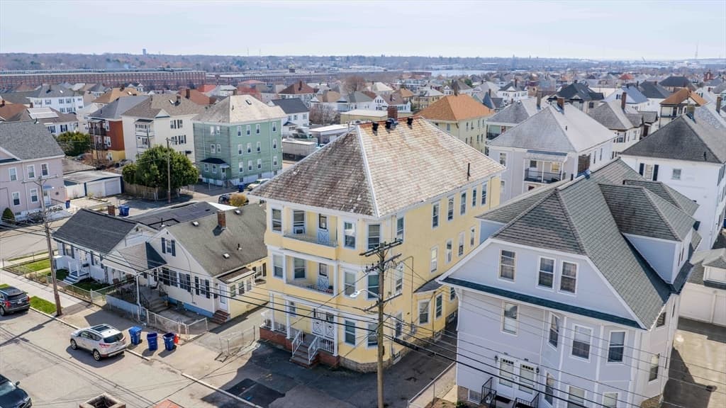 5+ Family - 5+ Units Side by Side at 104-106 Belleville Rd, New Bedford MA 02745, photo 25 of 27