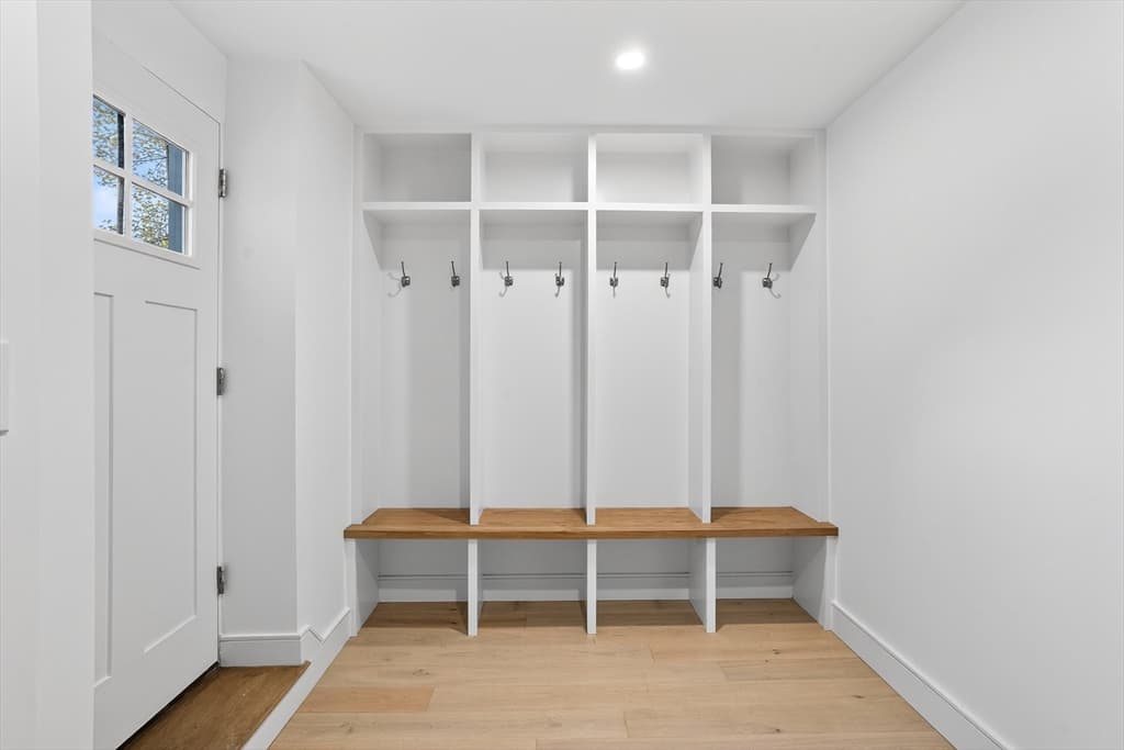 Condominium at 15 Jewett Pl # B, Newton MA 02458, photo 27 of 31
