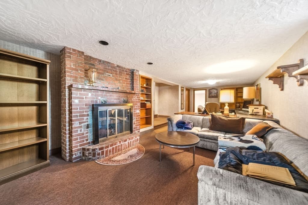 131 Fair Oaks Park, Needham MA 02492 photo 41