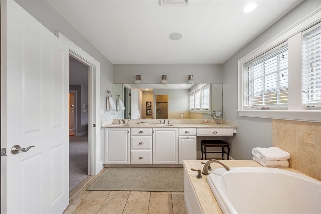 Single Family Residence at 15 Saddle Lane, Hanover MA 02339, Hanover, photo 23 of 39