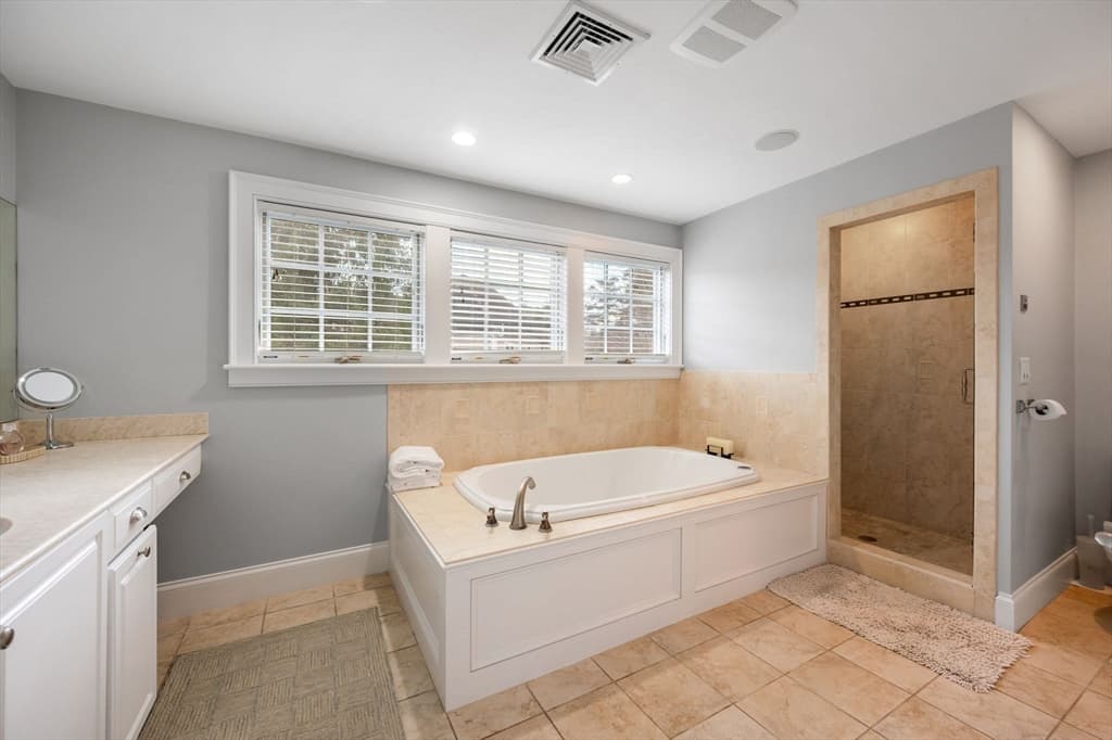 Single Family Residence at 15 Saddle Lane, Hanover MA 02339, Hanover, photo 22 of 39