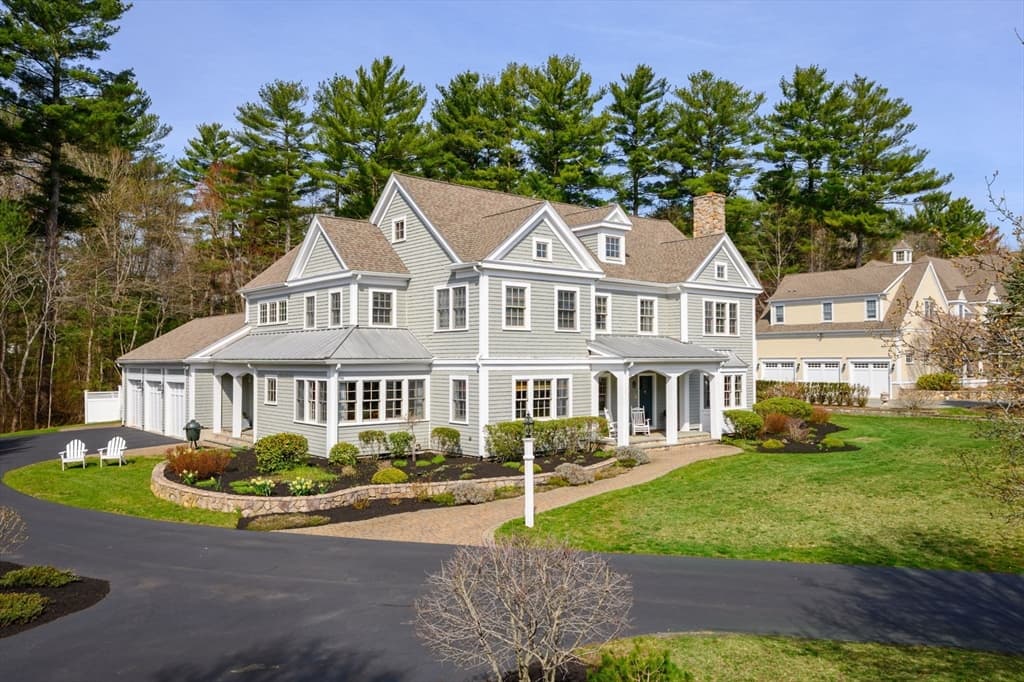 15 Saddle Lane, Hanover MA 02339