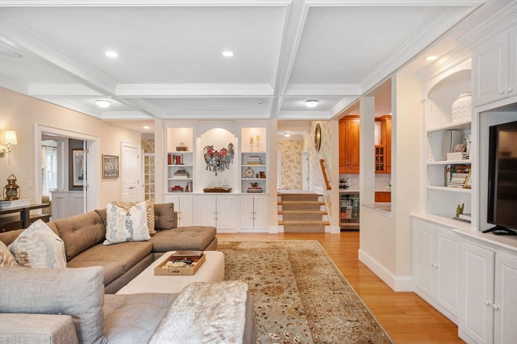 Single Family Residence at 15 Saddle Lane, Hanover MA 02339, Hanover, photo 10 of 39