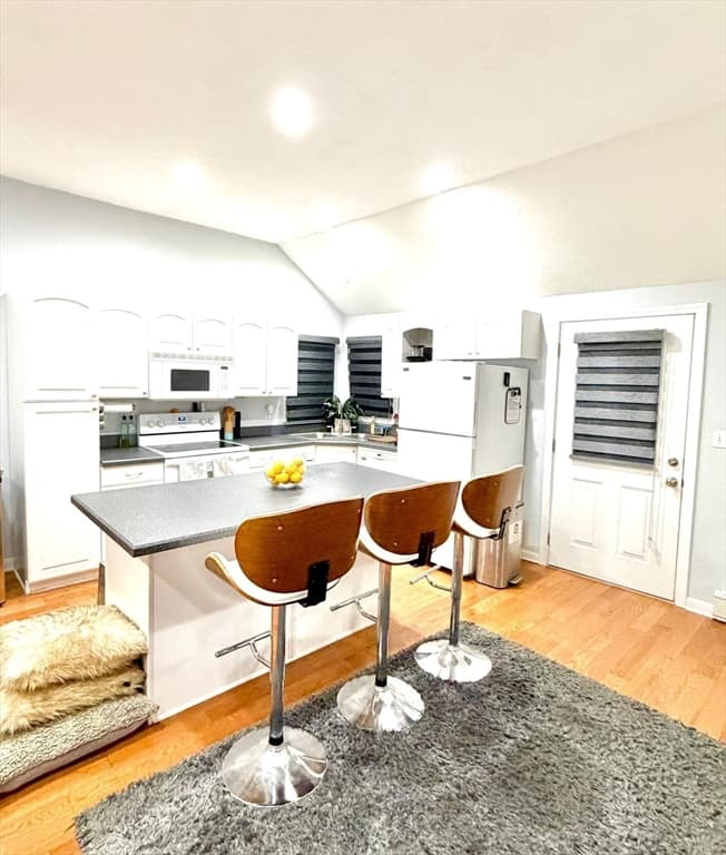 Condominium at 33 Winter St # 2, Franklin MA 02038, photo 3 of 17