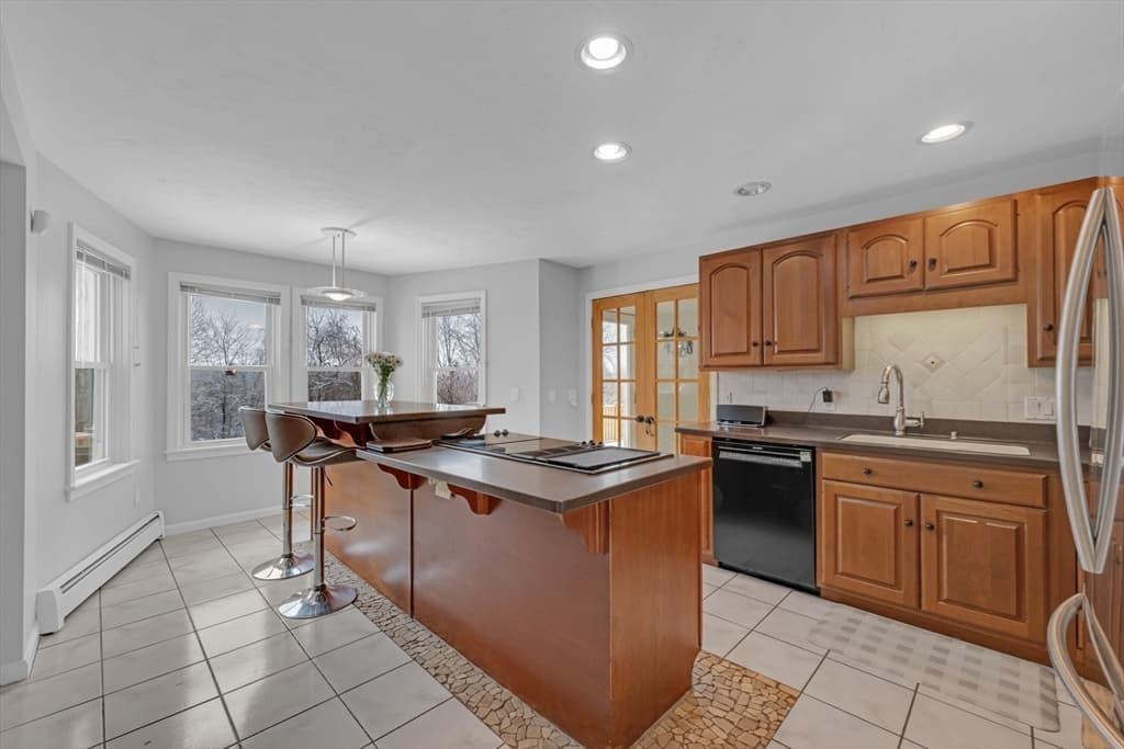 Single Family Residence at 15 Birch Hill Rd, West Brookfield MA 01585, West Brookfield, photo 7 of 41