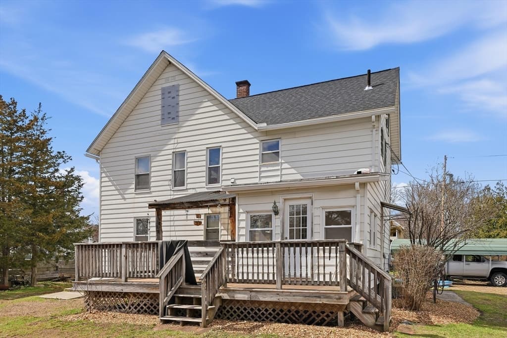1016 Chestnut St., Palmer MA 01069