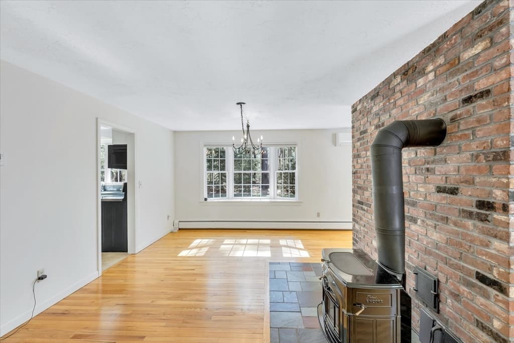 Single Family Residence at 265 Wings Neck Road, Bourne MA 02559, Bourne, photo 7 of 41