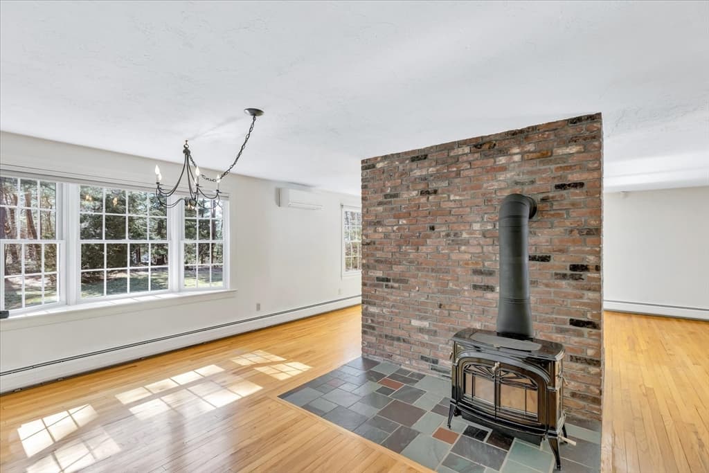 Single Family Residence at 265 Wings Neck Road, Bourne MA 02559, Bourne, photo 8 of 41