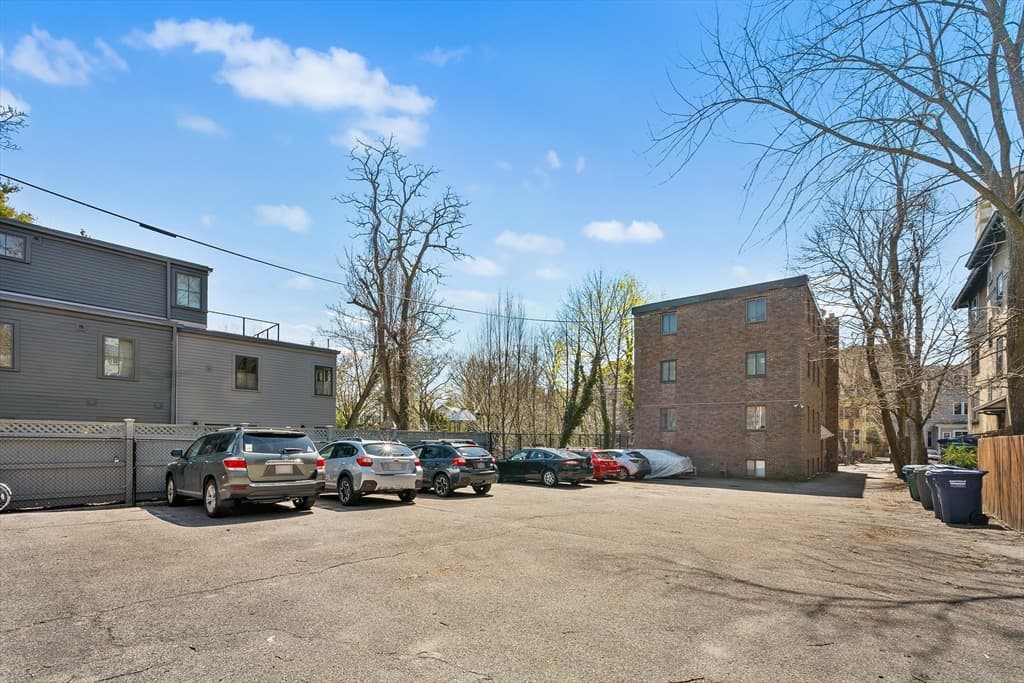 Condominium at 5 Centre St # 11, Cambridge MA 02139, Cambridge, photo 12 of 13