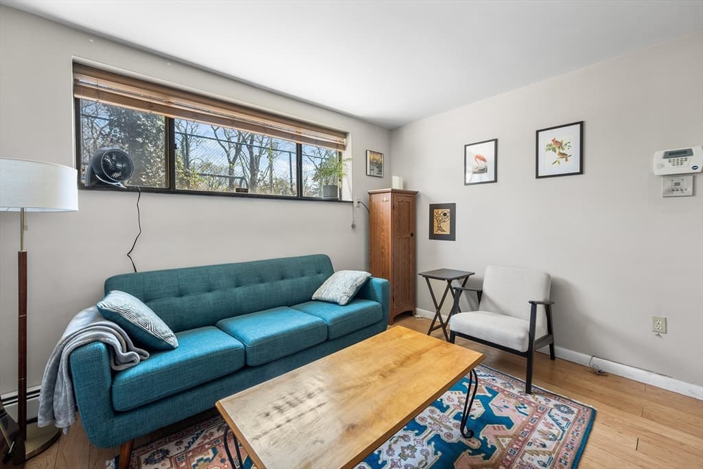 5 Centre St # 11, Cambridge MA 02139