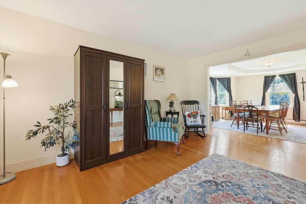 Single Family Residence at 107 Mill St, Franklin MA 02038, photo 7 of 37
