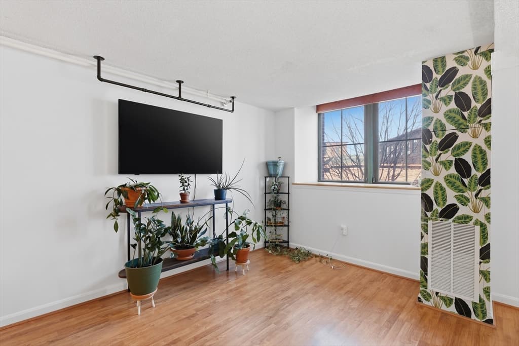 200 Market Street # 306, Lowell MA 01852