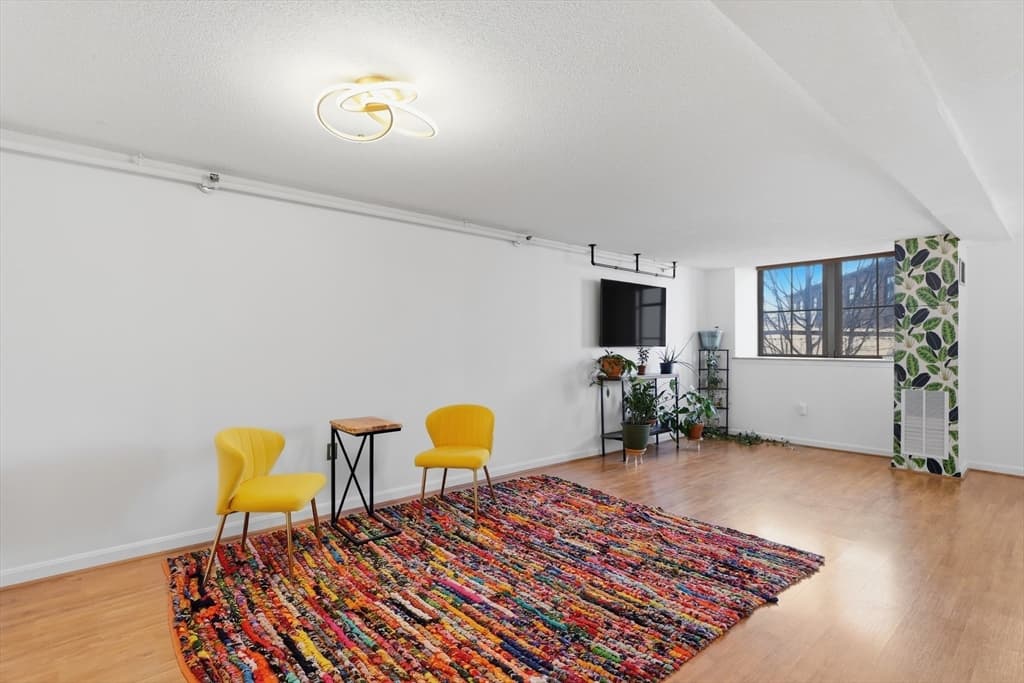 Condominium at 200 Market Street # 306, Lowell MA 01852, photo 5 of 23