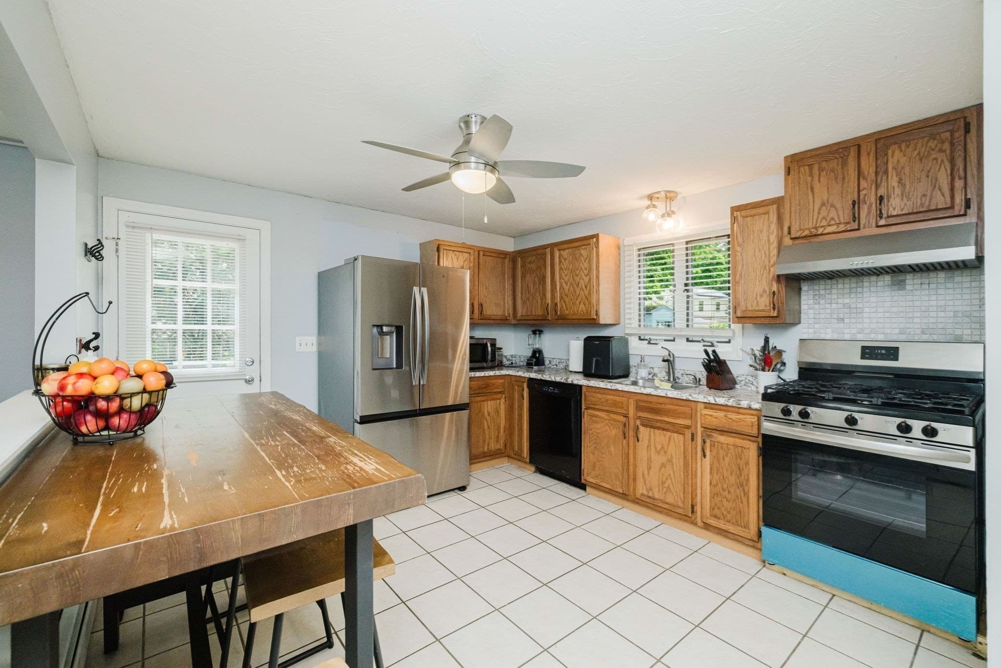 Single Family Residence at 117 Saint Andre Dr # 117, Uxbridge MA 01569, Uxbridge, photo 3 of 25