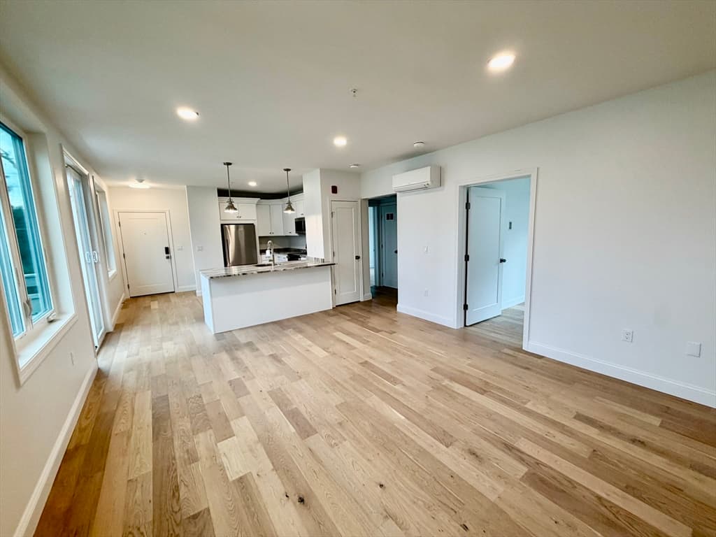 Condominium at 2b 107 Williams Street # 2b, Northampton MA 01060, Northampton, photo 9 of 18