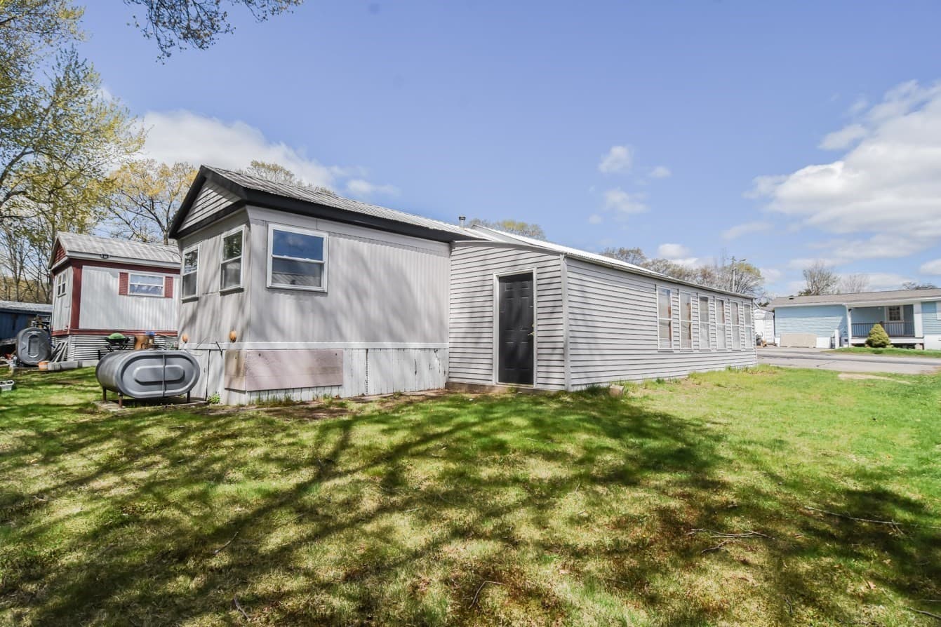 Mobile Home at 181 Boston Post Road E # 26, Marlborough MA 01752, Marlborough, photo 5 of 36