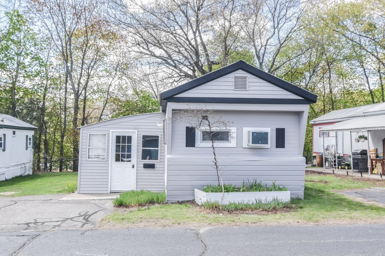 Mobile Home at 181 Boston Post Road E # 26, Marlborough MA 01752, Marlborough, photo 4 of 36