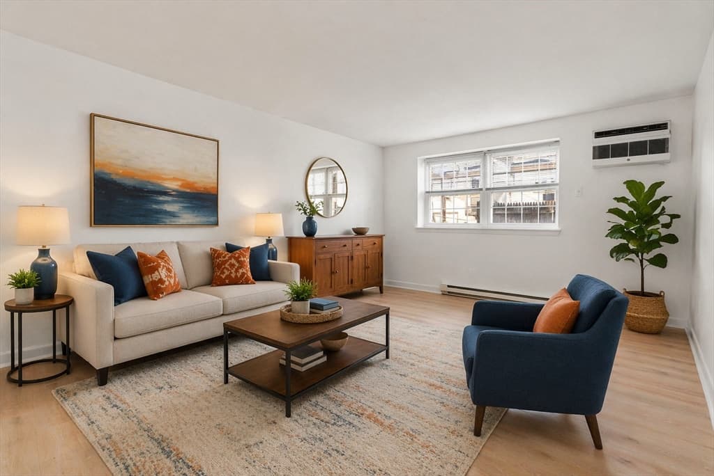 881 Main St # 5, Walpole MA 02081