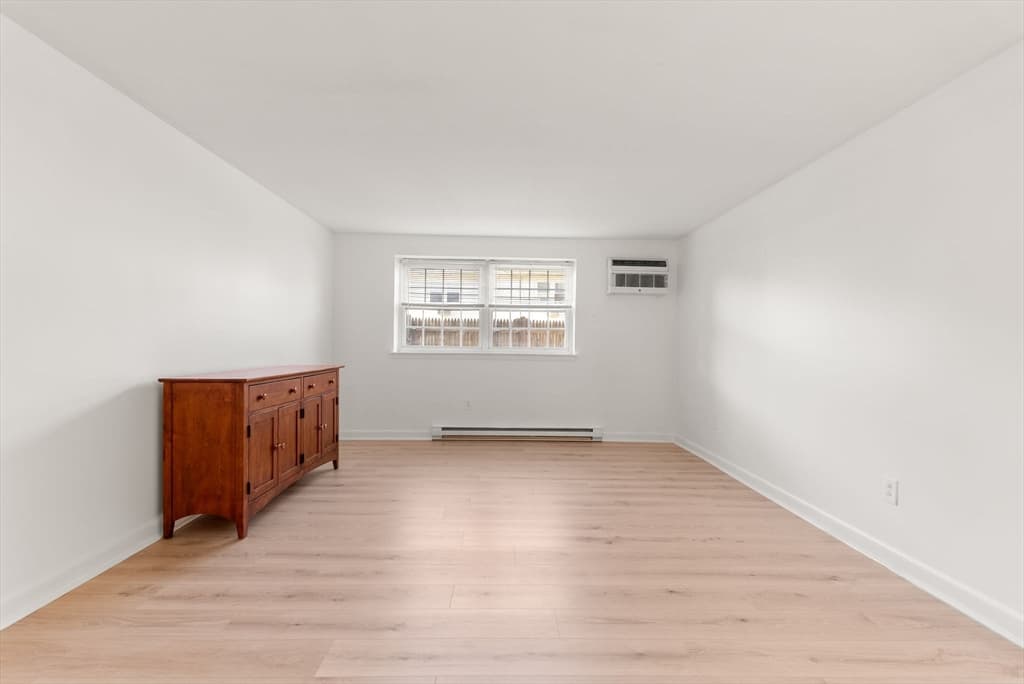 Condominium at 881 Main St # 5, Walpole MA 02081, photo 19 of 27