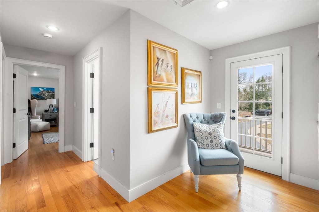 Single Family Residence at 75 Auburn St, Newton MA 02466, photo 12 of 34
