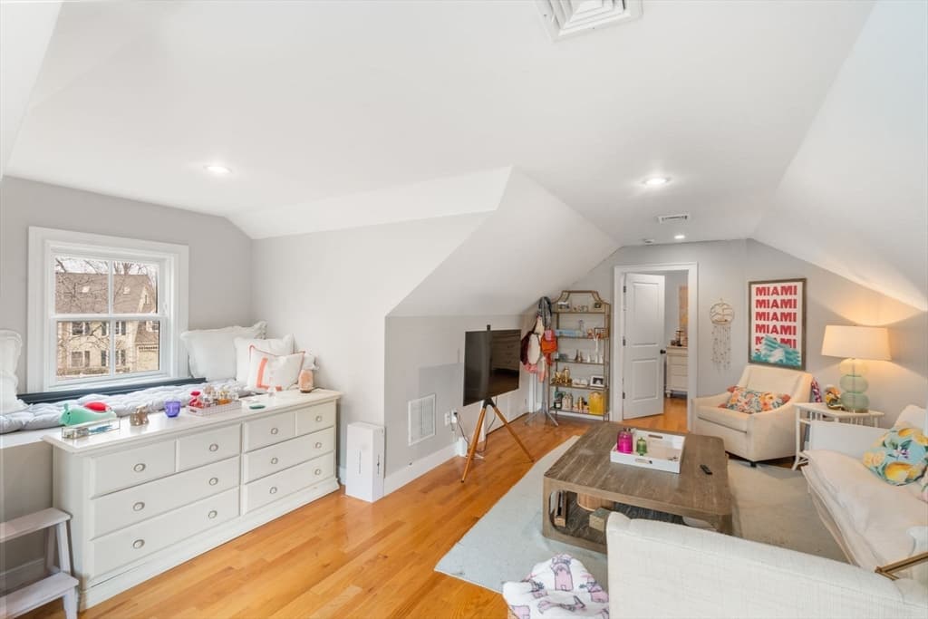 Single Family Residence at 75 Auburn St, Newton MA 02466, photo 22 of 34