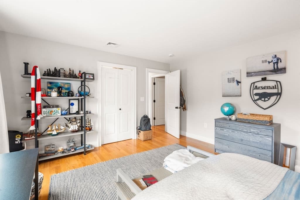 Single Family Residence at 75 Auburn St, Newton MA 02466, photo 18 of 34