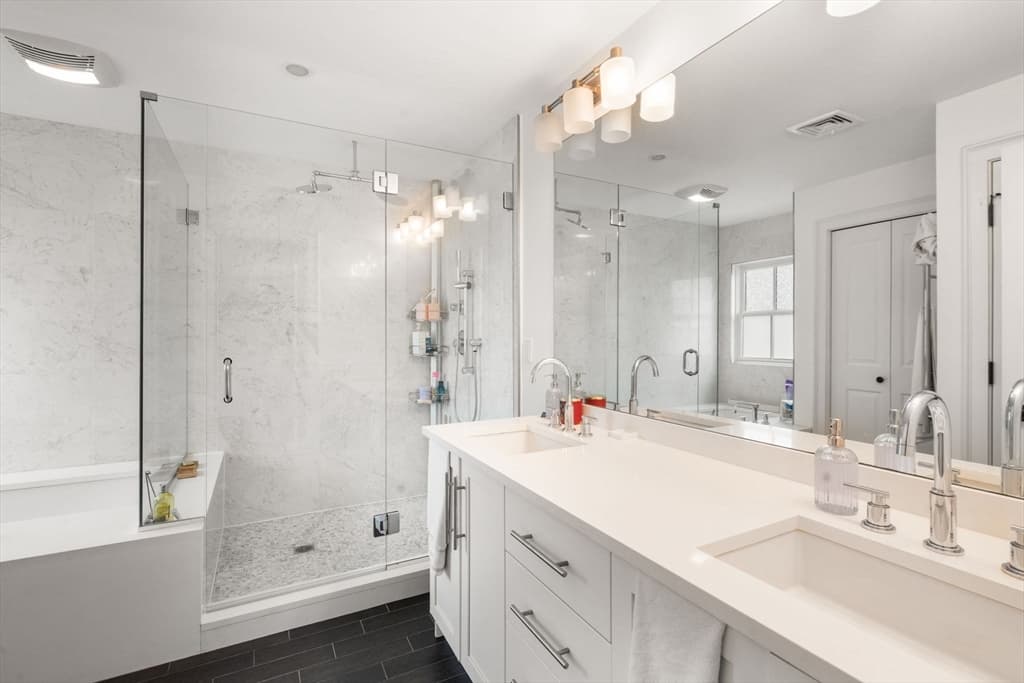 Single Family Residence at 75 Auburn St, Newton MA 02466, photo 15 of 34