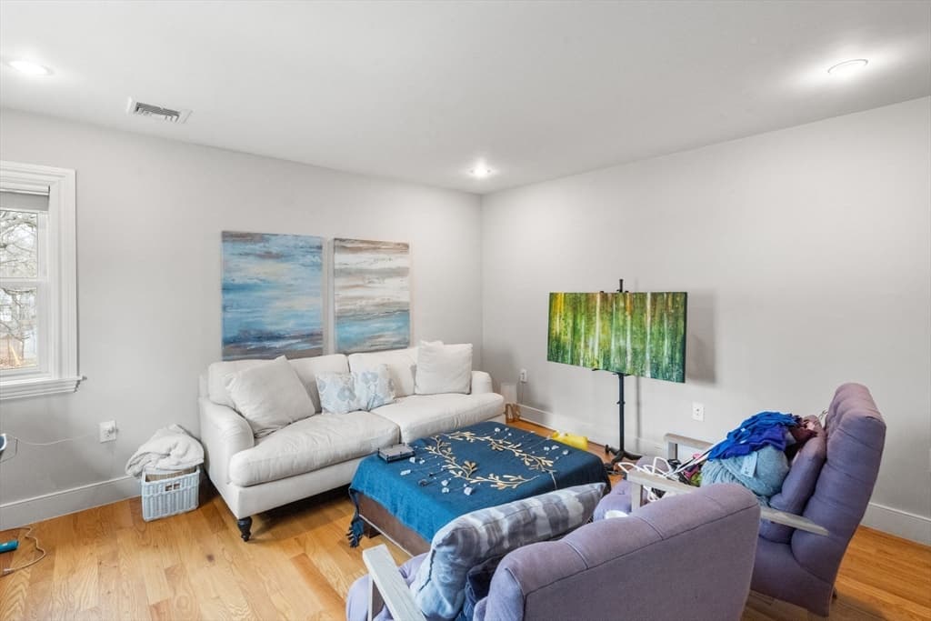 Single Family Residence at 75 Auburn St, Newton MA 02466, photo 19 of 34