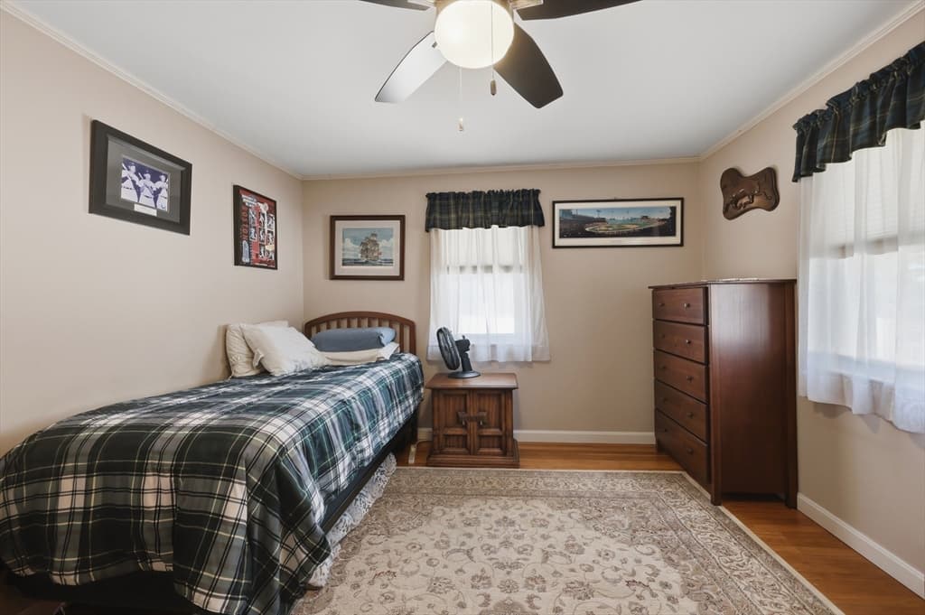 Single Family Residence at 37 Warrenton Road, Haverhill MA 01832, photo 12 of 33