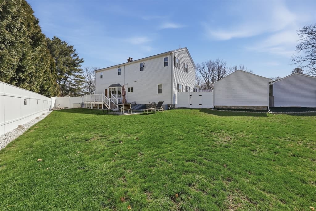 Single Family Residence at 37 Warrenton Road, Haverhill MA 01832, photo 26 of 33
