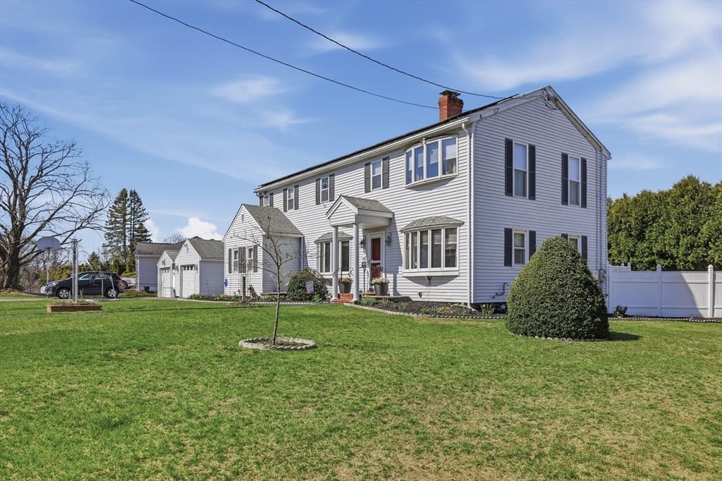 Single Family Residence at 37 Warrenton Road, Haverhill MA 01832, photo 29 of 33
