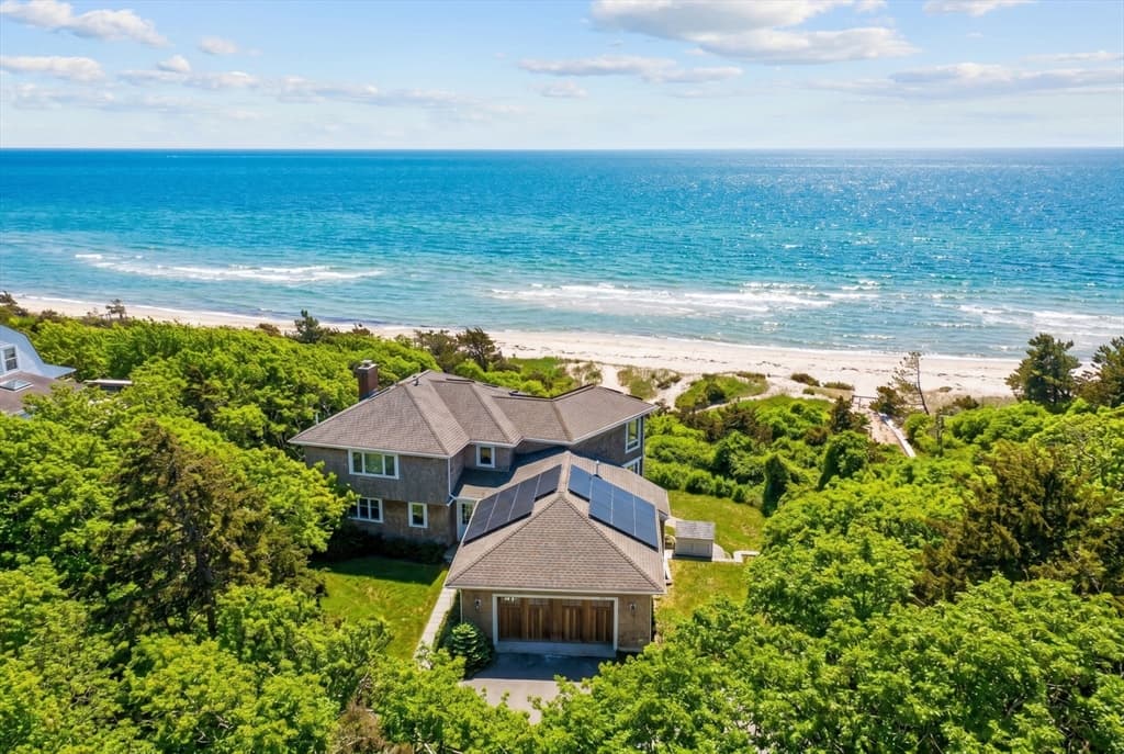 142 Greely Ave, Barnstable MA 02672