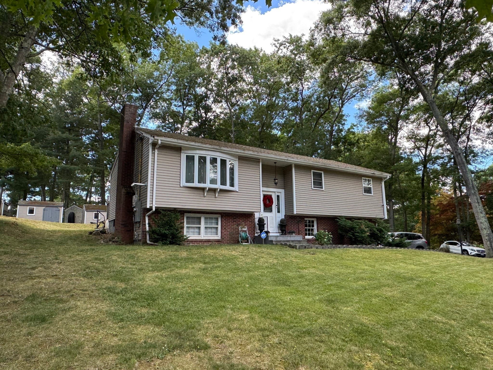 149 Thurber Ave, Attleboro MA 02703