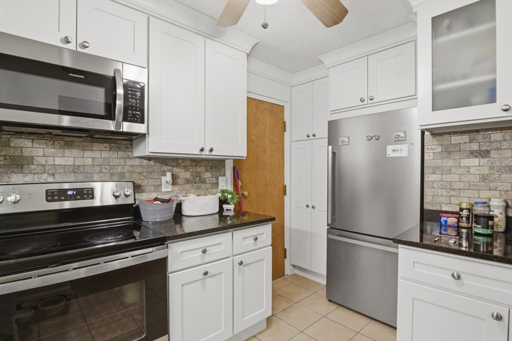 Condominium at 595 Revere Beach Parkway # 5, Revere MA 02151, photo 11 of 24