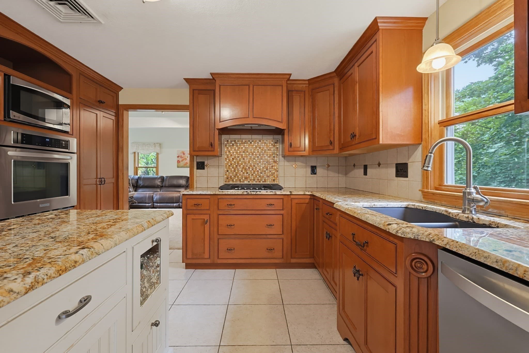 Single Family Residence at 19 Smith Road, Mansfield MA 02048, photo 5 of 40