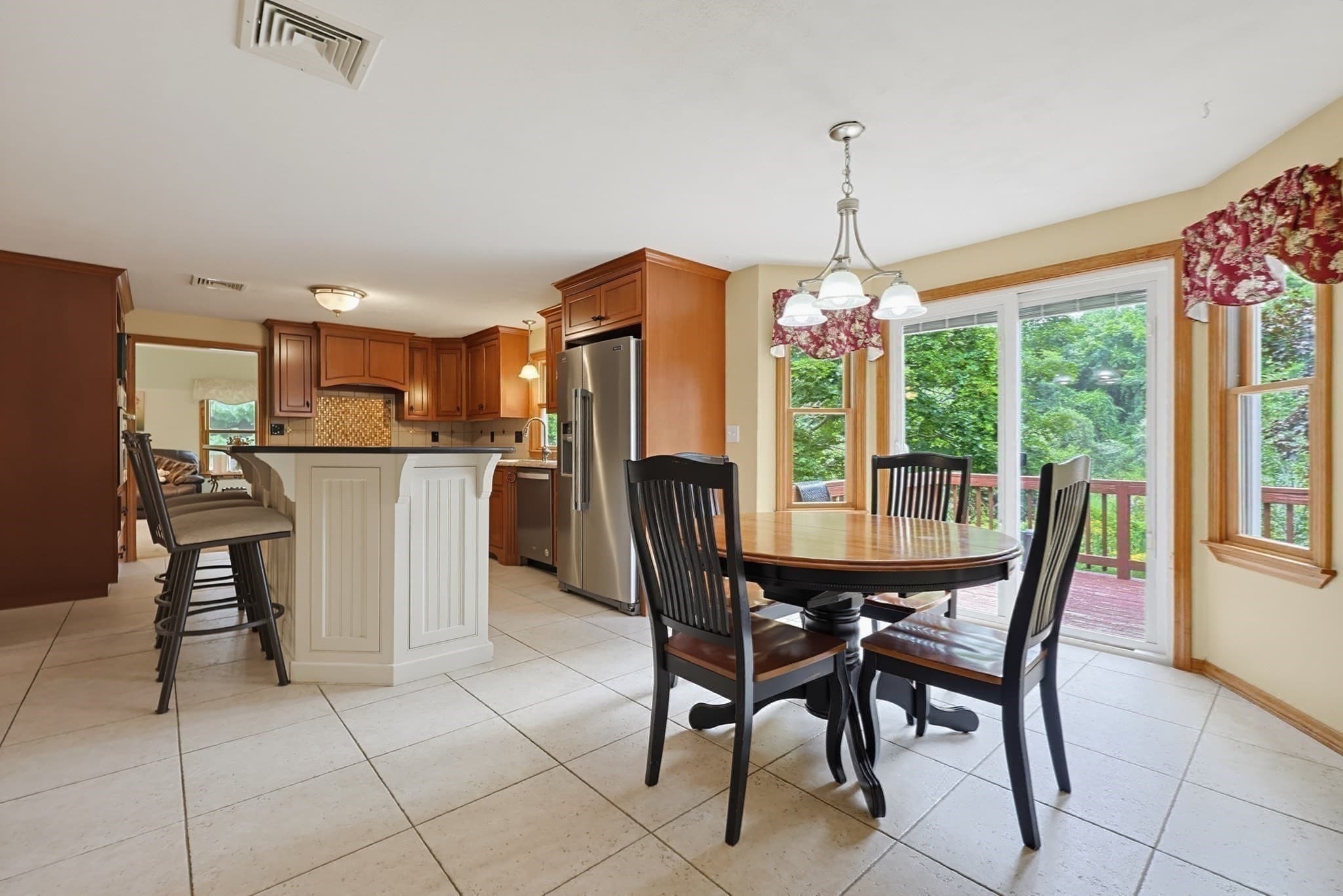 Single Family Residence at 19 Smith Road, Mansfield MA 02048, photo 9 of 40