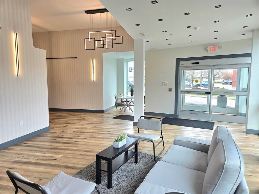Condominium at 60 Cross St, East # 103, Somerville MA 02145, photo 23 of 24