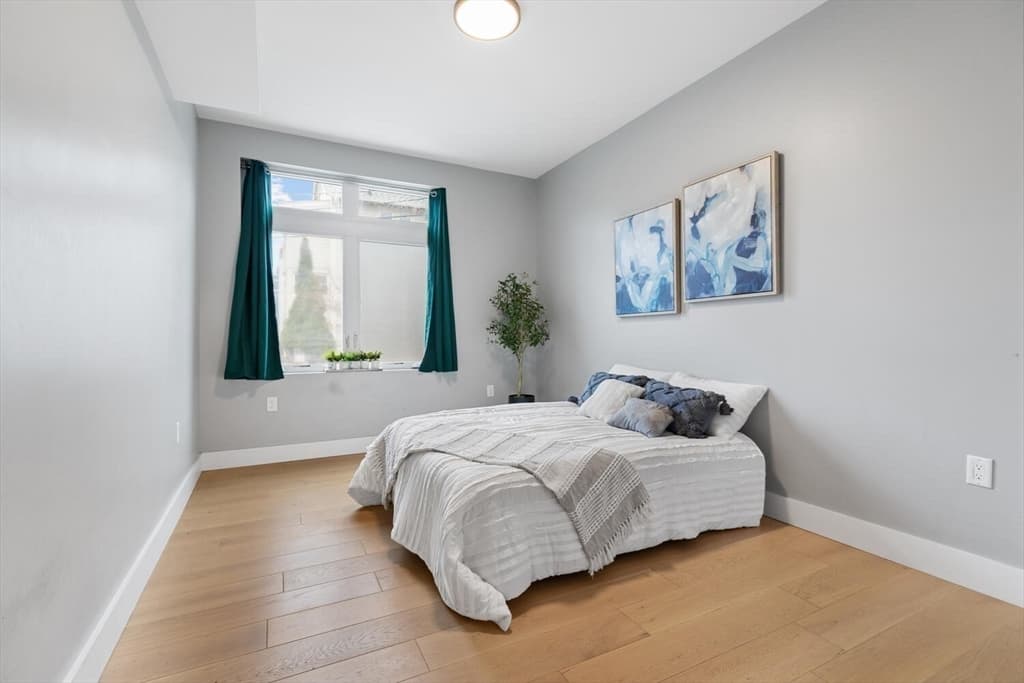 Condominium at 60 Cross St, East # 103, Somerville MA 02145, photo 10 of 24