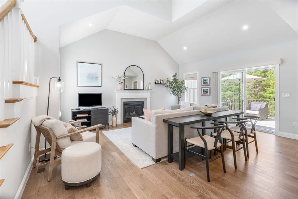 Single Family Residence at 24 Cobblestone Circle, Mashpee MA 02649, Mashpee, photo 10 of 42