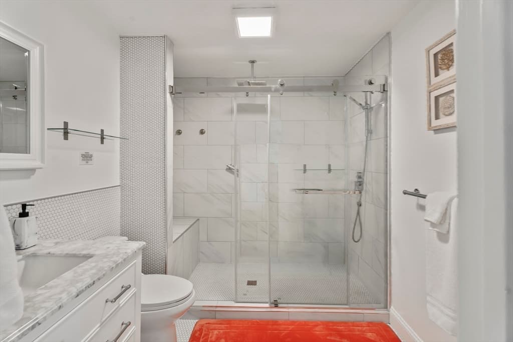 Single Family Residence at 105 Whalers Walk, Edgartown MA 02539, photo 22 of 28