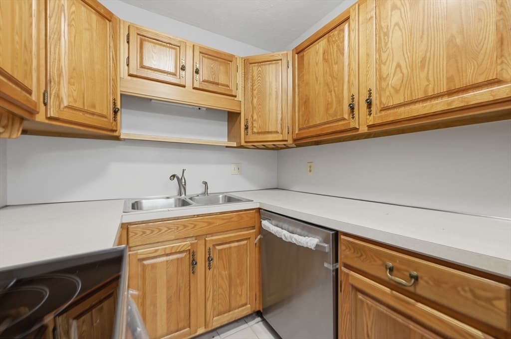 21 Middlesex Avenue # 305, Worcester MA 01604 photo 10