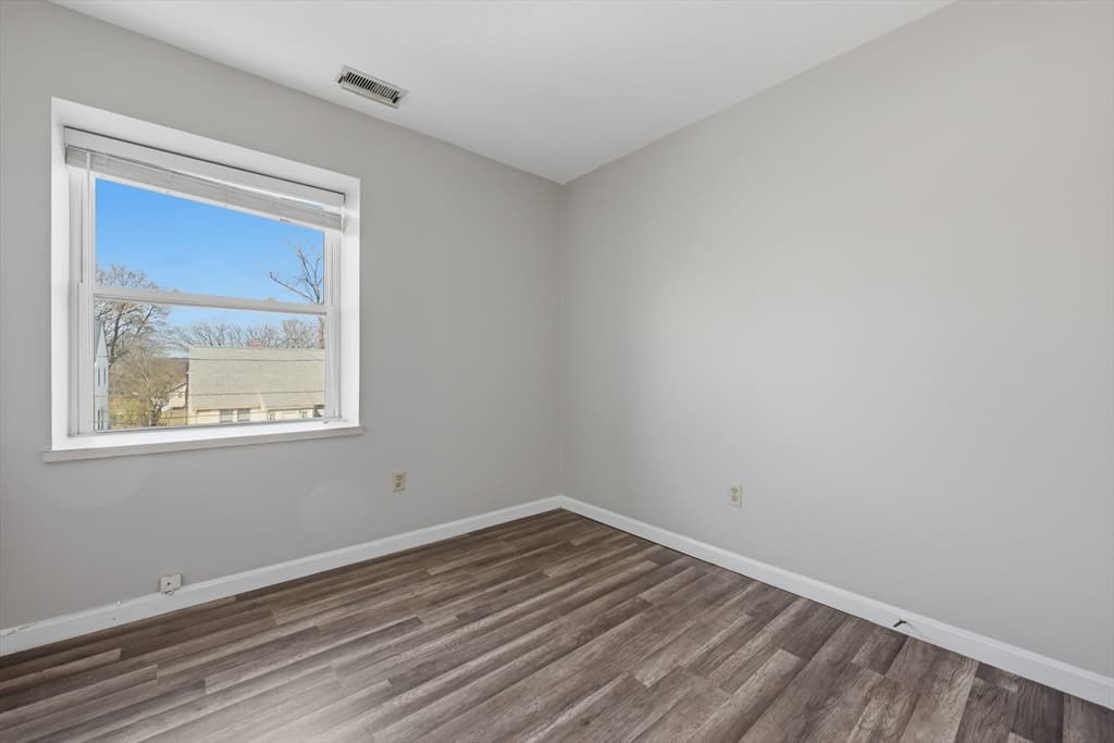 21 Middlesex Avenue # 305, Worcester MA 01604 photo 15