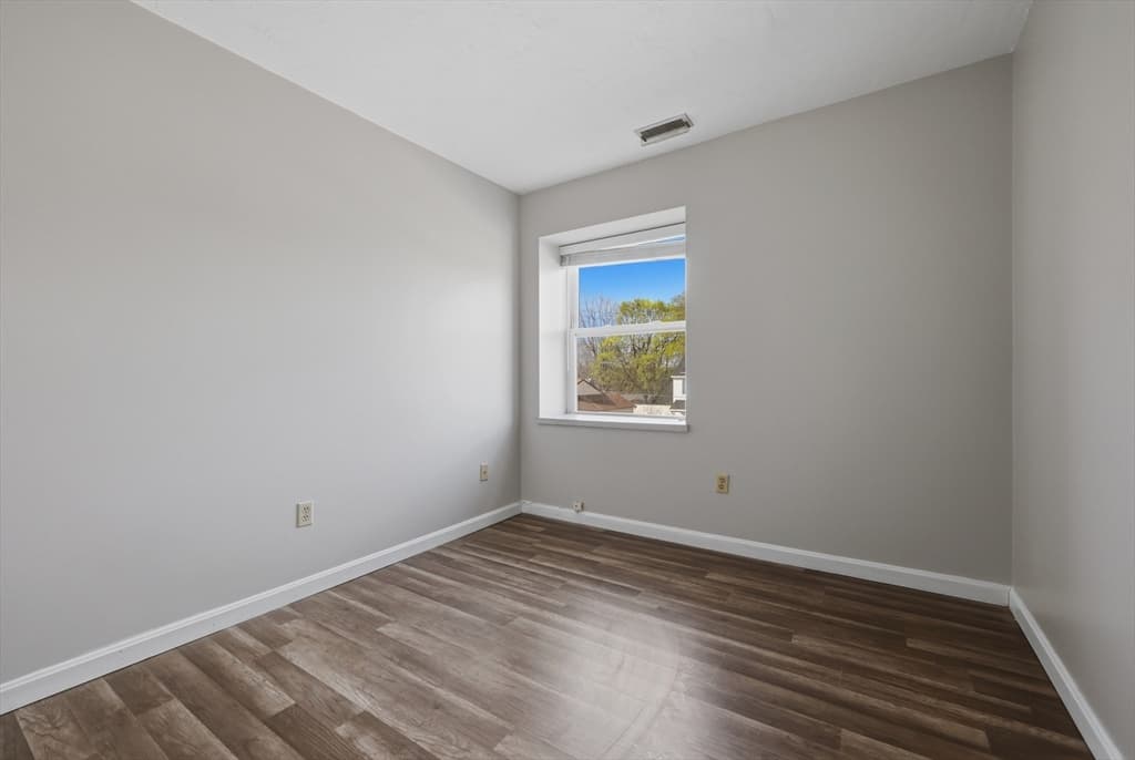 21 Middlesex Avenue # 305, Worcester MA 01604 photo 19