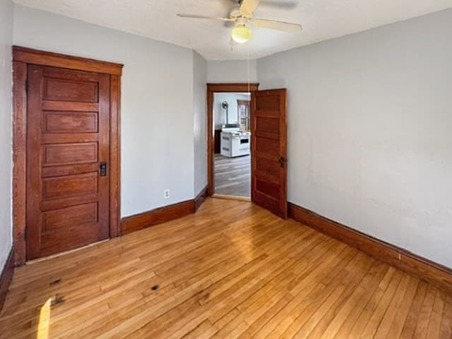 3 Family at 21 Falmouth St, Worcester MA 01607, photo 17 of 40