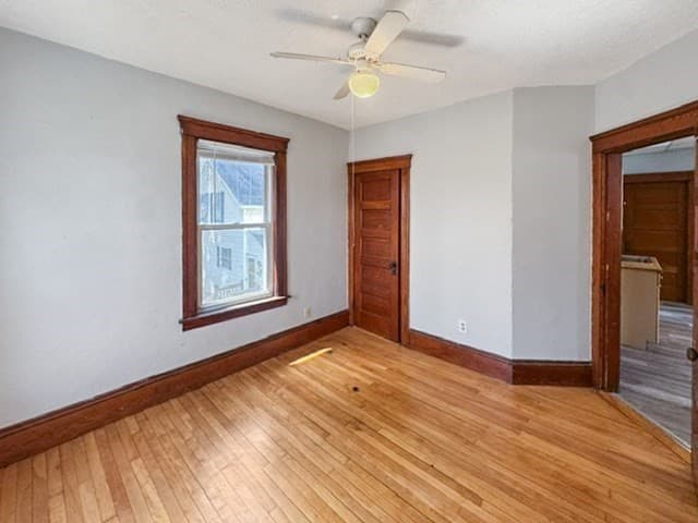 3 Family at 21 Falmouth St, Worcester MA 01607, photo 18 of 40