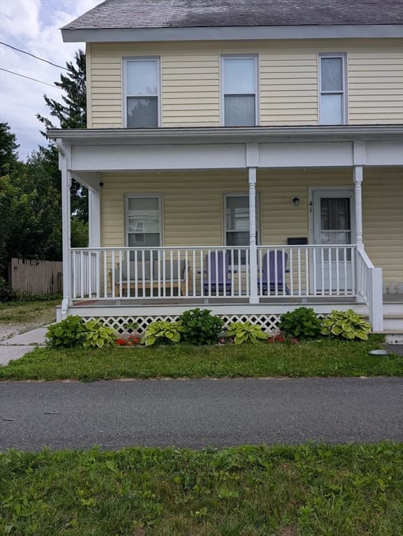 Condominium at 41 Arnold St # 41, Williamstown MA 01267, photo 3 of 26