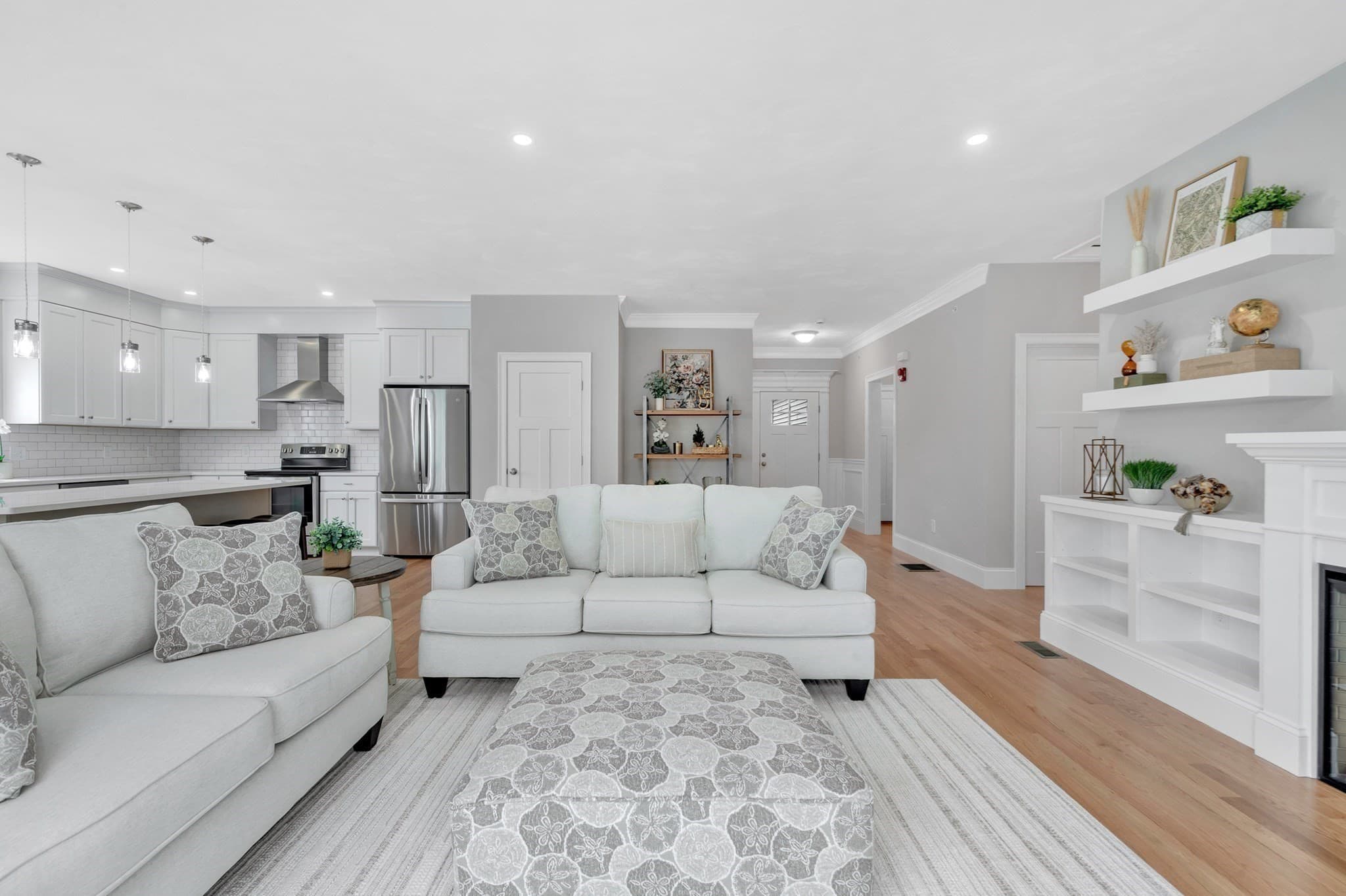 Condominium at 21 Boot Shop Road # 21, Upton MA 01568, photo 6 of 34