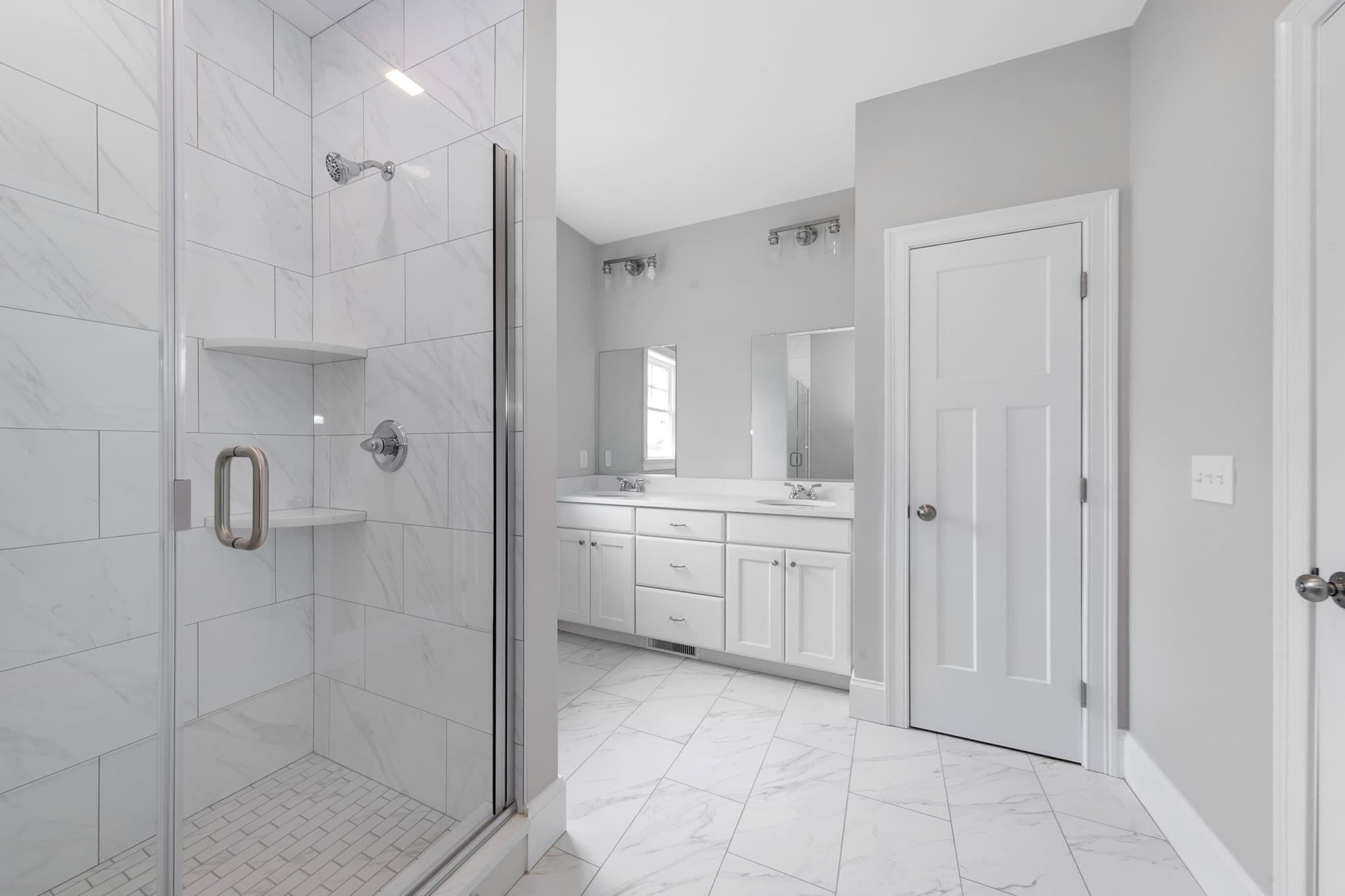Condominium at 21 Boot Shop Road # 21, Upton MA 01568, photo 28 of 34