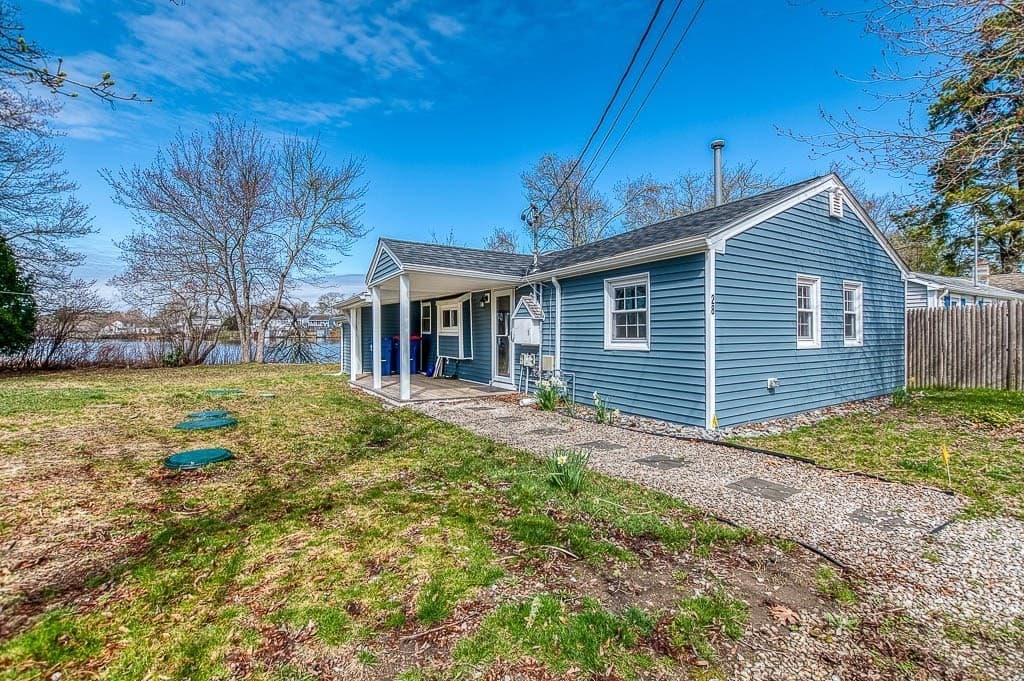 Single Family Residence at 28 Lakeview, Wareham MA 02538, photo 7 of 35