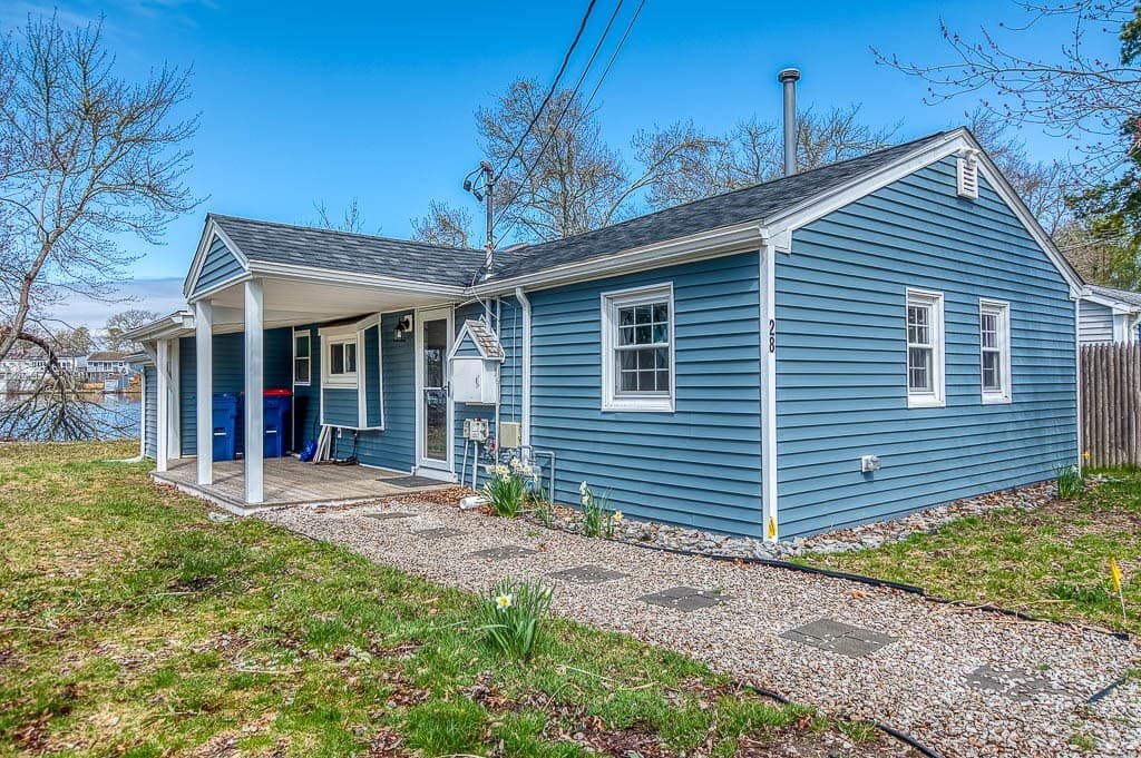 Single Family Residence at 28 Lakeview, Wareham MA 02538, photo 4 of 35